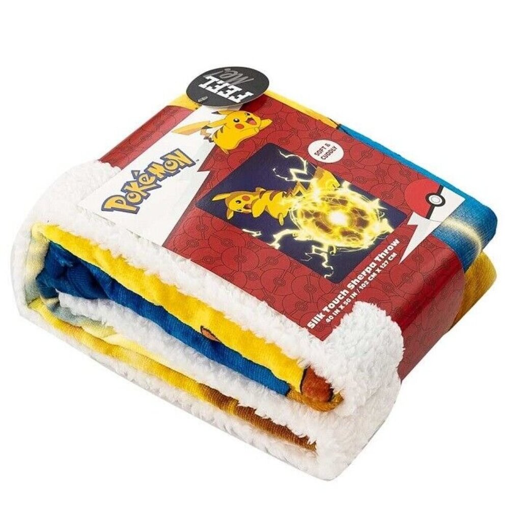 New Pikachu Shock Fleece Throw Gift Blanket Sherpa Pokemon Go Nintendo SOFT NIP - Picture 4 of 4